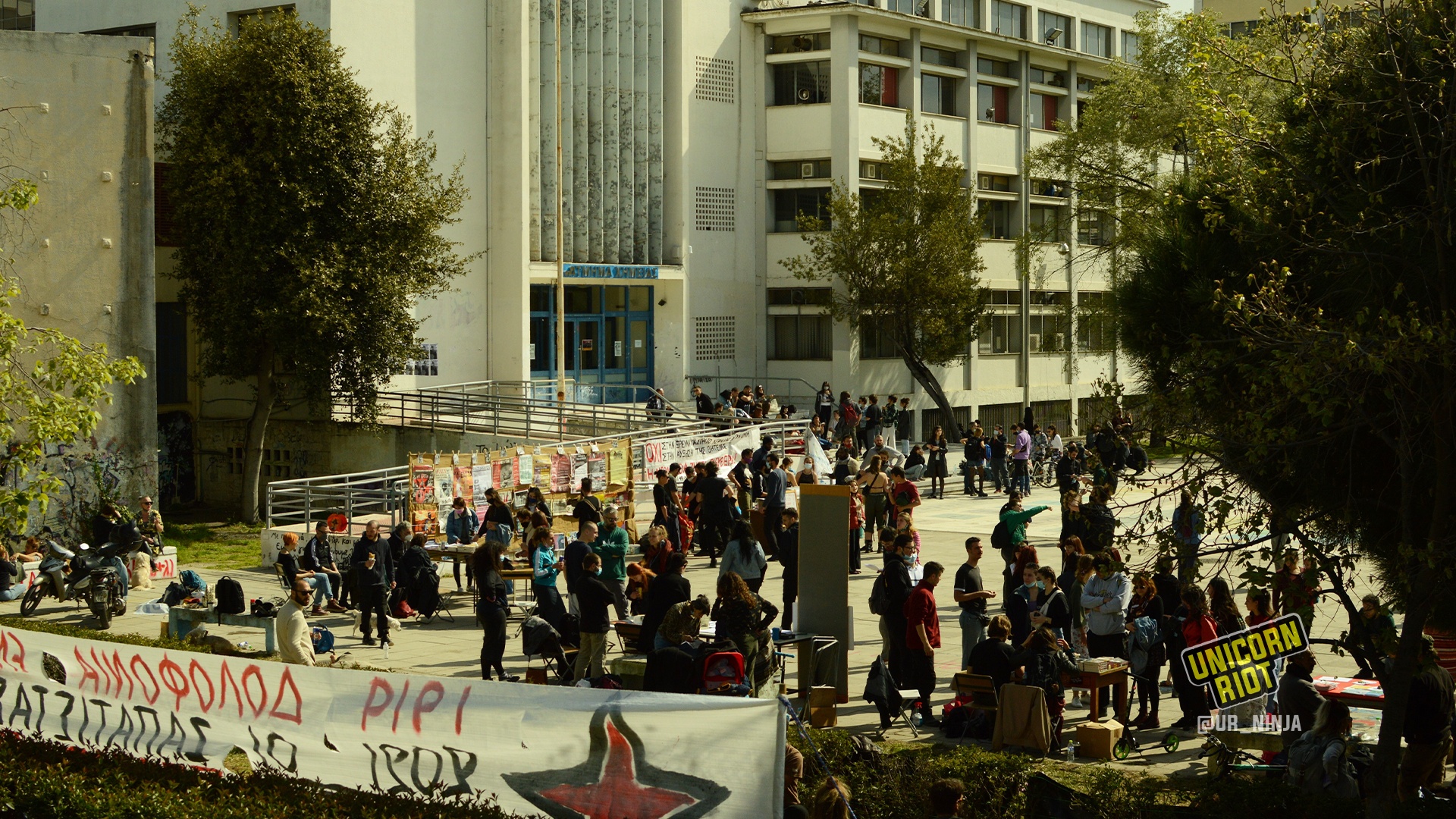 Info-Event and Bazaar for the upcoming trip of the Zapatistas in Europe at Thessaloniki University in Greece