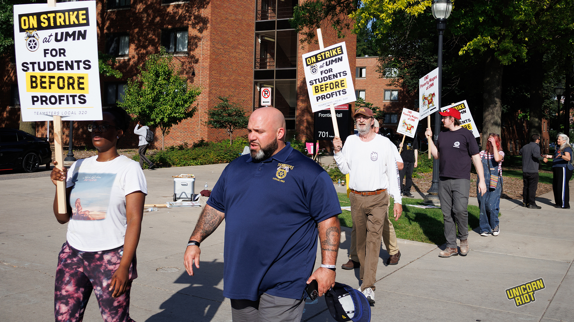 Workers at UMN Take Historic Stand in Teamsters Strike